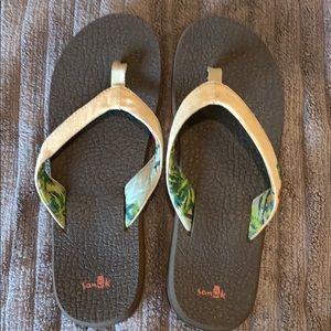 Sanuk Sandals